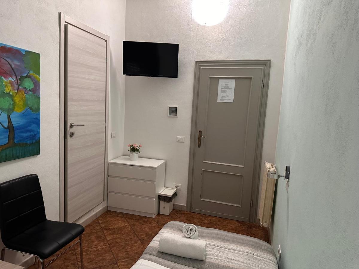 Crown Guest House Pisa Luaran gambar