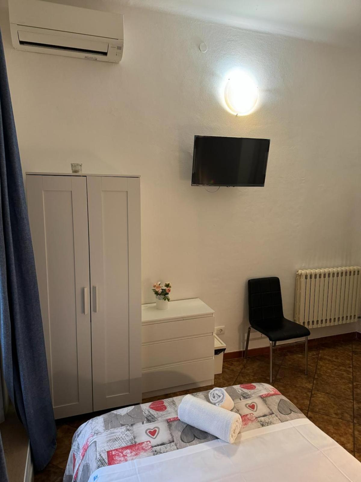 Crown Guest House Pisa Luaran gambar