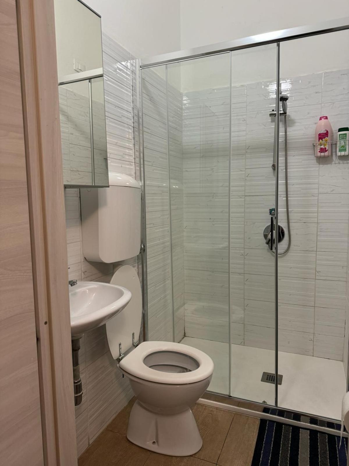 Crown Guest House Pisa Luaran gambar